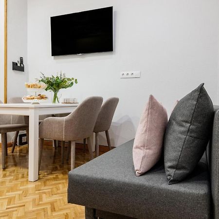 Centrico Apartamento Con 3 Banos En Puerta Del Sol Y Atocha Madryt Zewnętrze zdjęcie
