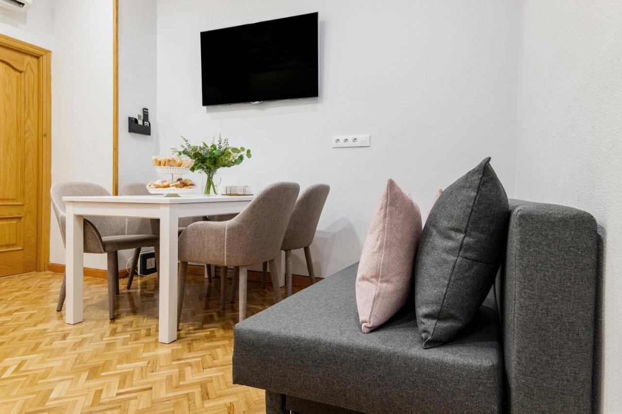Centrico Apartamento Con 3 Banos En Puerta Del Sol Y Atocha Madryt Zewnętrze zdjęcie
