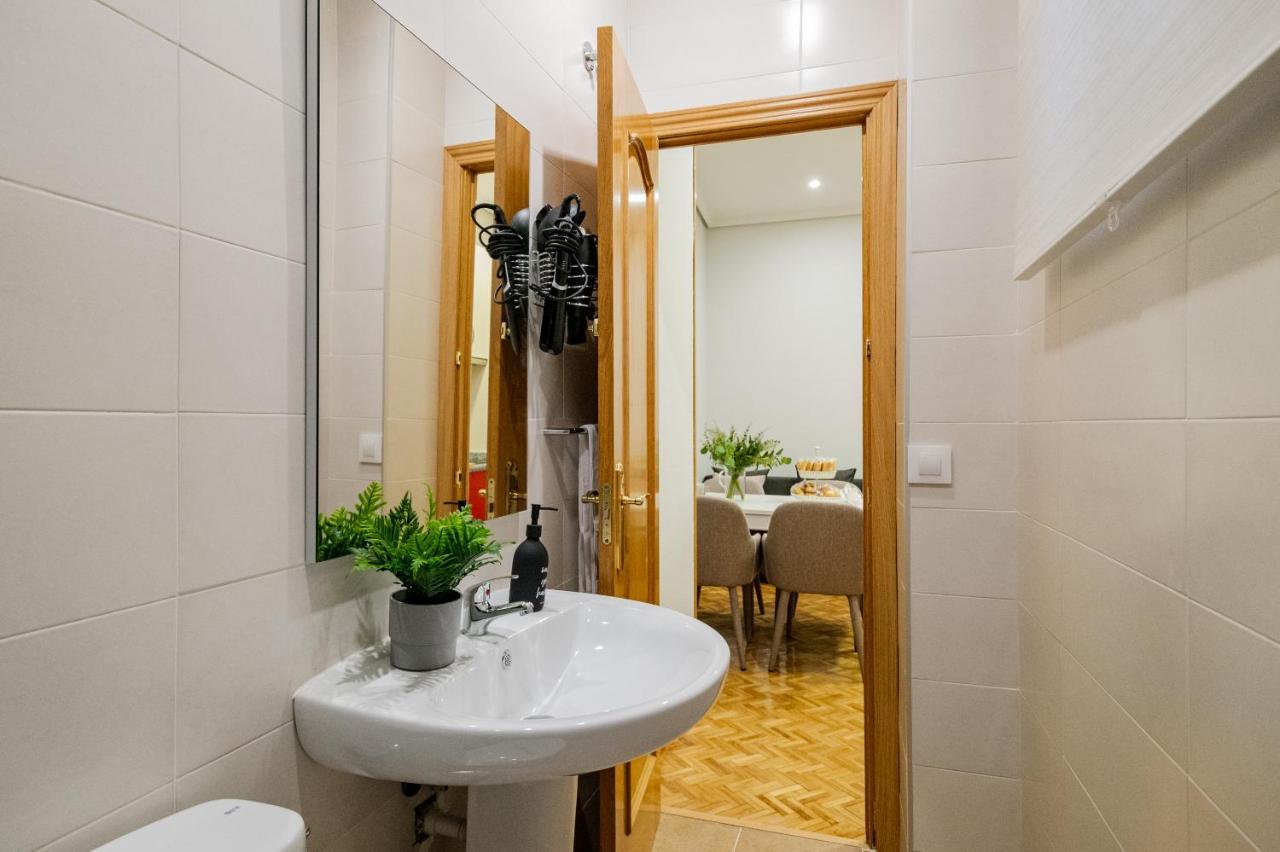 Centrico Apartamento Con 3 Banos En Puerta Del Sol Y Atocha Madryt Zewnętrze zdjęcie